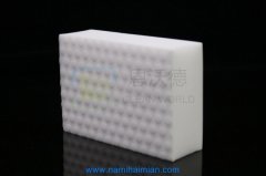 汽車內(nèi)飾臟了用什么清潔？洗車海綿