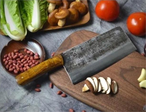 菜刀生銹了怎么清理？使用金剛砂海綿